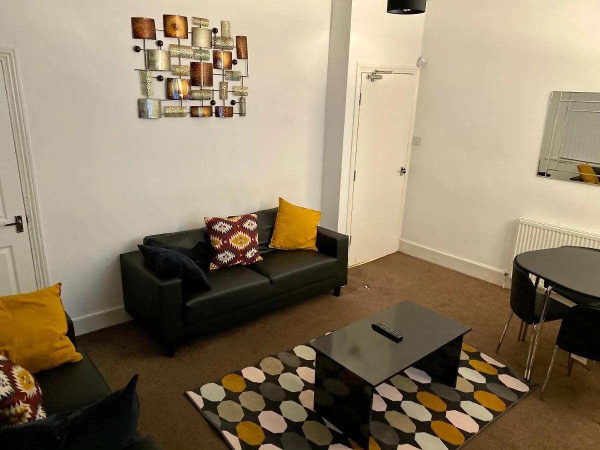 Warwick Street Professional Lets Apartment Newcastle upon Tyne